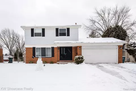 2248 Isabell Dr, Troy, MI 48083