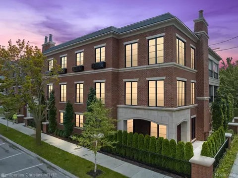 420 E Frank St #101, Birmingham, MI 48009