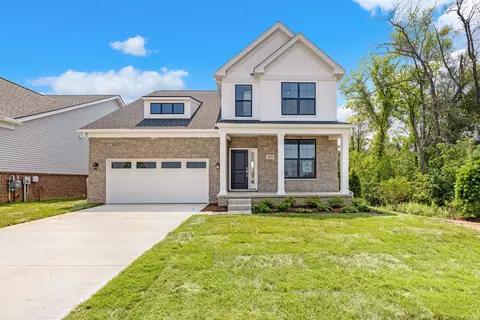 7895 Harper Ln, West Bloomfield, MI 48322