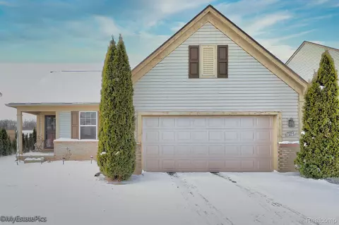 7198 Gainsboro Dr, Romulus, MI 48174