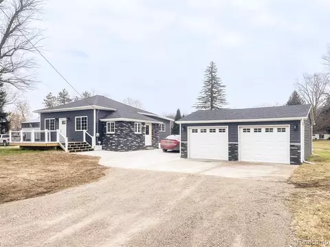 6376 Abbottsford Rd, North Street, MI 48049
