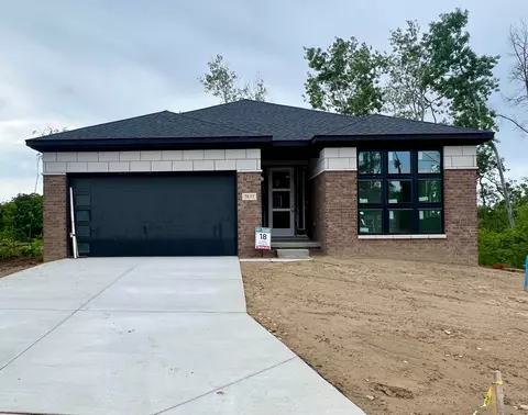 7837 Trailside Crt Ct, West Bloomfield, MI 48323