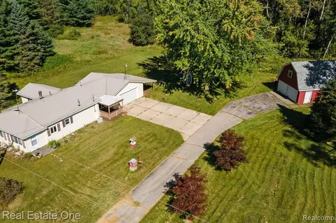 4575 Cummings Rd, Rhodes, MI 48652