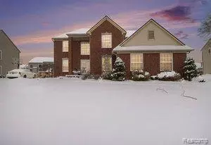 6506 Anna Dr, Van Buren, MI 48111