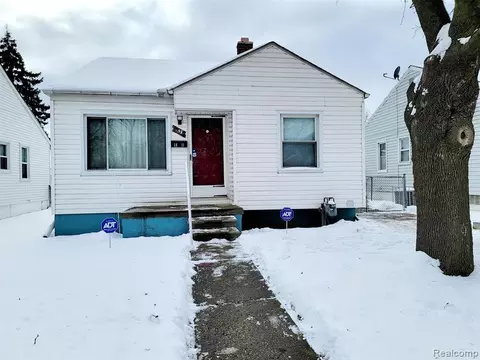 1811 Olive Ave, Lincoln Park, MI 48146