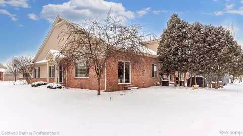 13541 Christina Ln, Van Buren, MI 48111