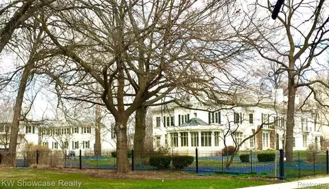70 W Boston Blvd, Detroit, MI 48202
