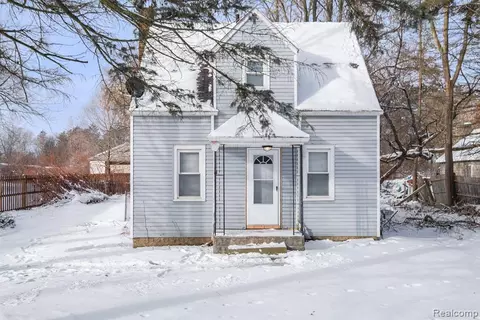 3297 N Center Rd, Flint, MI 48506 photo 1