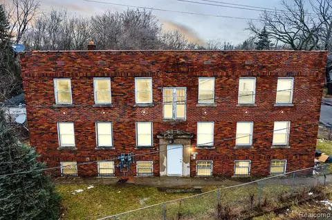 17129 Westphalia St, Detroit, MI 48205