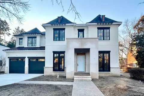 235 Chesterfield Ave, Birmingham, MI 48009