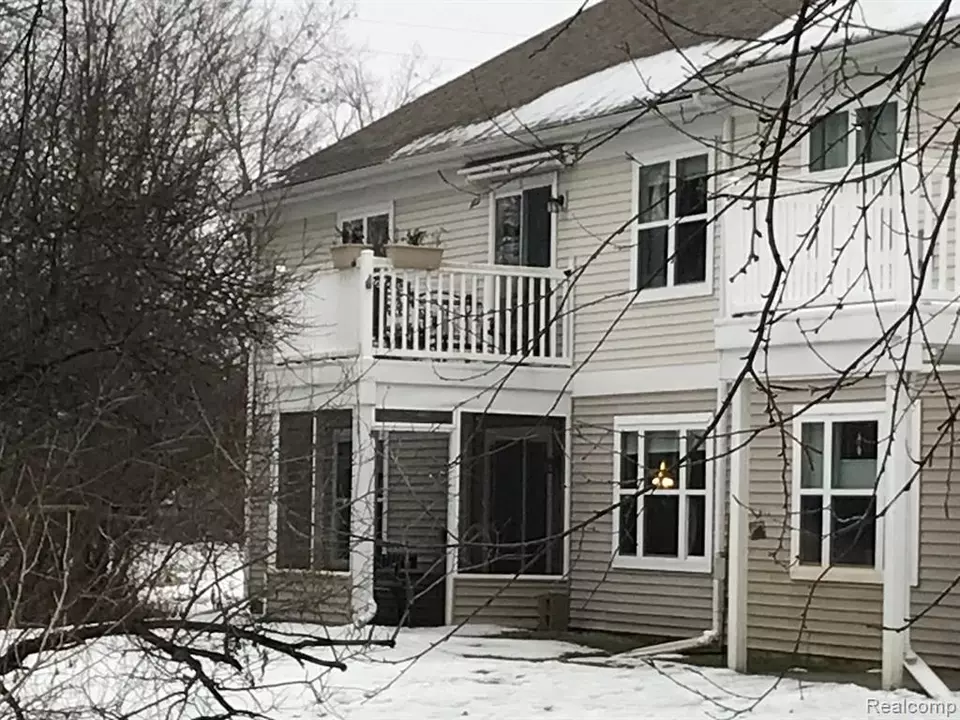 756 Fieldstone Cir W, Chelsea, MI 48118 28 Photos Movoto