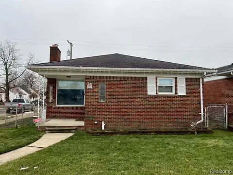 555 Saint Johns St, Wyandotte, MI 48192