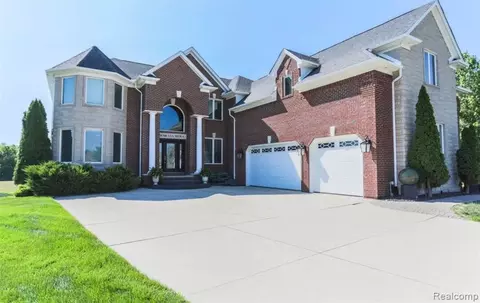 16346 Via Mera, Macomb, MI 48042