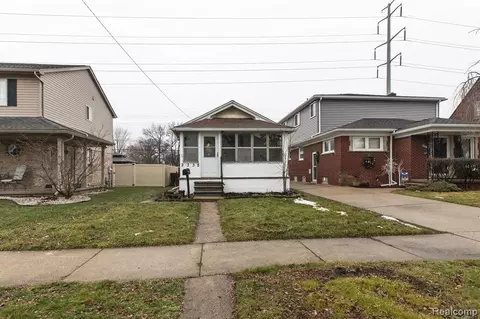 2338 9th, Wyandotte, MI 48192