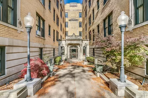 120 Seward St #407, Detroit, MI 48202