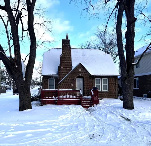 131 Draper Ave, Waterford, MI 48328