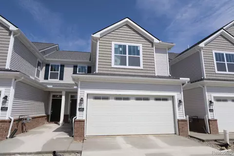 2403 Salt Springs Dr, Saline, MI 48176
