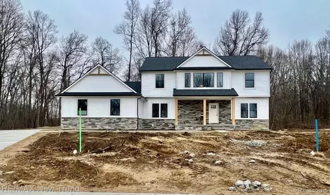 6539 Cambridge Cir, Independence, MI 48346