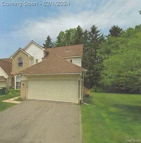 43530 Algonquin Dr #38, Novi, MI 48375