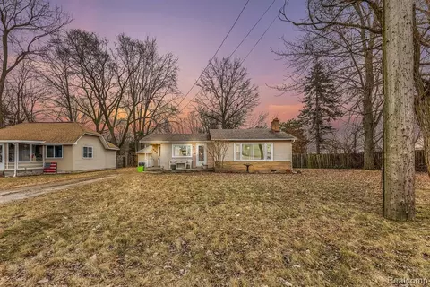 452 State St, Algonac, MI 48001 photo 1
