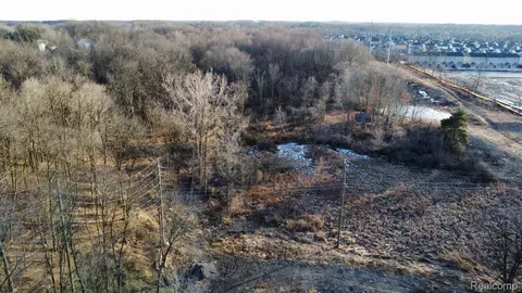 0 E Highland Rd, Oceola, MI 48843