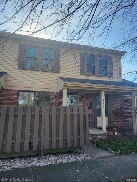 31381 Willow Crt 278 46 Ct #278, Warren, MI 48093