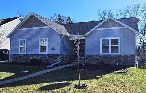 4174 Oak St, Grand Blanc, MI 48439