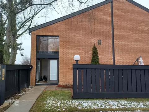 14091 Jackson St, Taylor, MI 48180