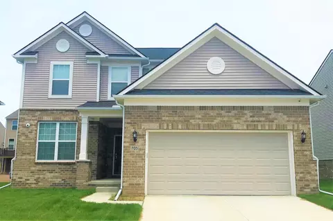 6111 Kingsley, Independence, MI 48346