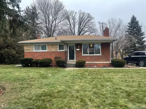 19201 Veronica Ave, Eastpointe, MI 48021 photo 1