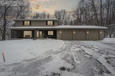 12127 Shaffer Rd, Davisburg, MI 48350