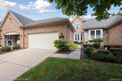 39554 Village Run Dr, Northville, MI 48168