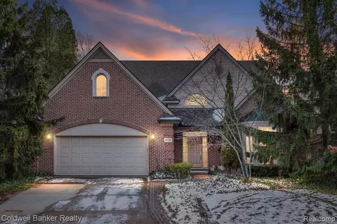 1139 Park Place Ct, Bloomfield Hills, MI 48302