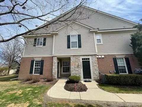 40484 Bay Harbor Ln, Canton, MI 48188