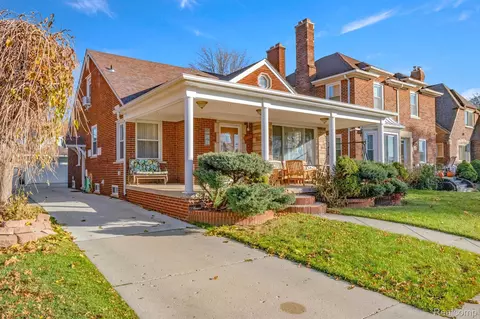 7628 Middlepointe St, Dearborn, MI 48126