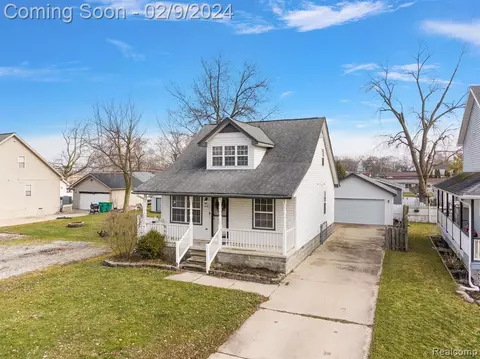 35225 Milleville Rd, Rockwood, MI 48173