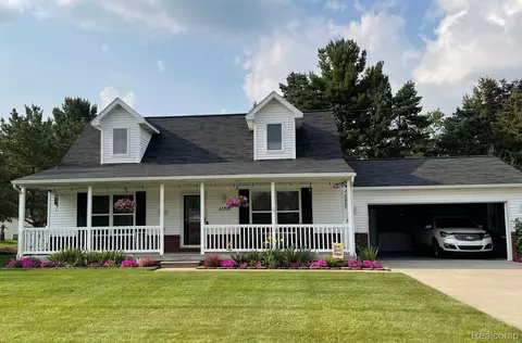 11311 Cathy Dr, Goodrich, MI 48438
