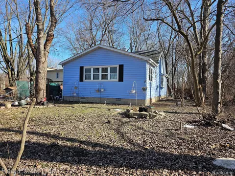 6885 Merriman Rd, Romulus, MI 48174