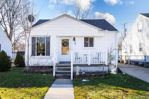 20427 Woodworth, Redford, MI 48240
