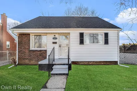 12075 Chatham, Detroit, MI 48239