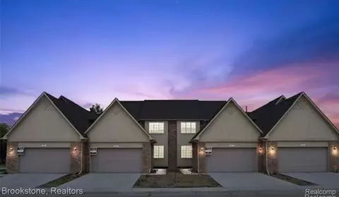 46706 Emerald Creek Dr, Shelby Township, MI 48315