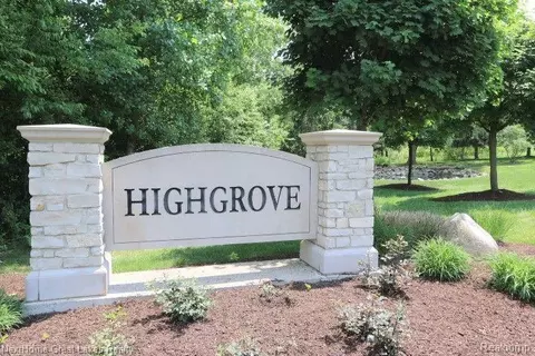 13 Grovemont Crt Ct, Grand Blanc, MI 48439