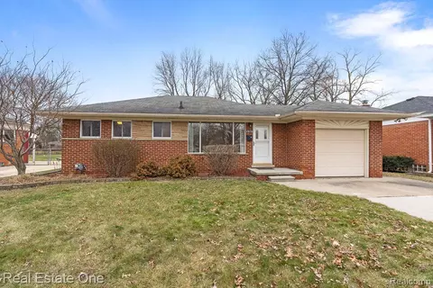25172 Patricia Ave, Warren, MI 48091