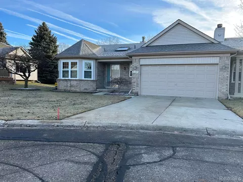 41227 Chancellor Crt 57 21 Ct #57, Clinton Township, MI 48038