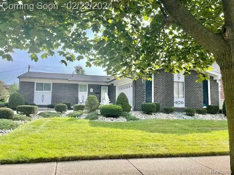 1872 Ardmore St, Trenton, MI 48183