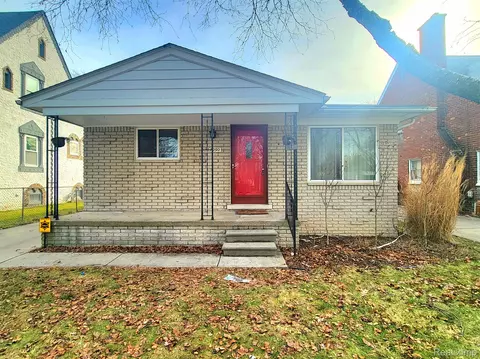 7290 Wiegand, Center Line, MI 48015