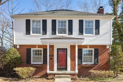 4074 Kenmore Rd, Berkley, MI 48072