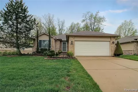 28945 Currier Ave, Westland, MI 48186
