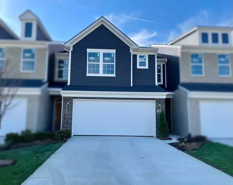 1456 Arcadia Dr, Milford, MI 48381