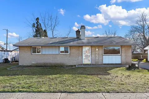 35629 Thames St, Westland, MI 48186